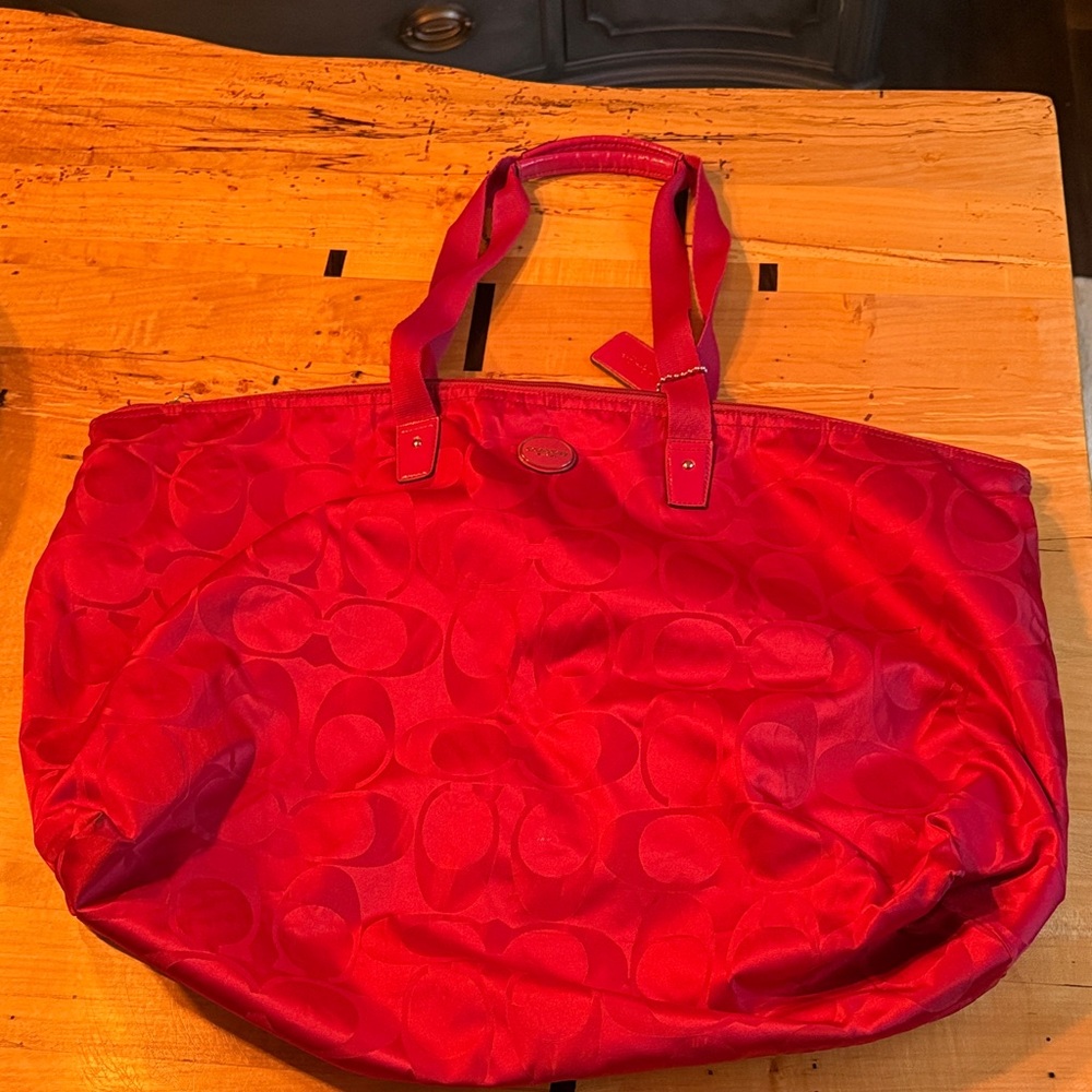 Coach Red Women's Tote Bag Dark Red